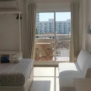 https://sunny-suites-jupiter-415.1costadelsol.com